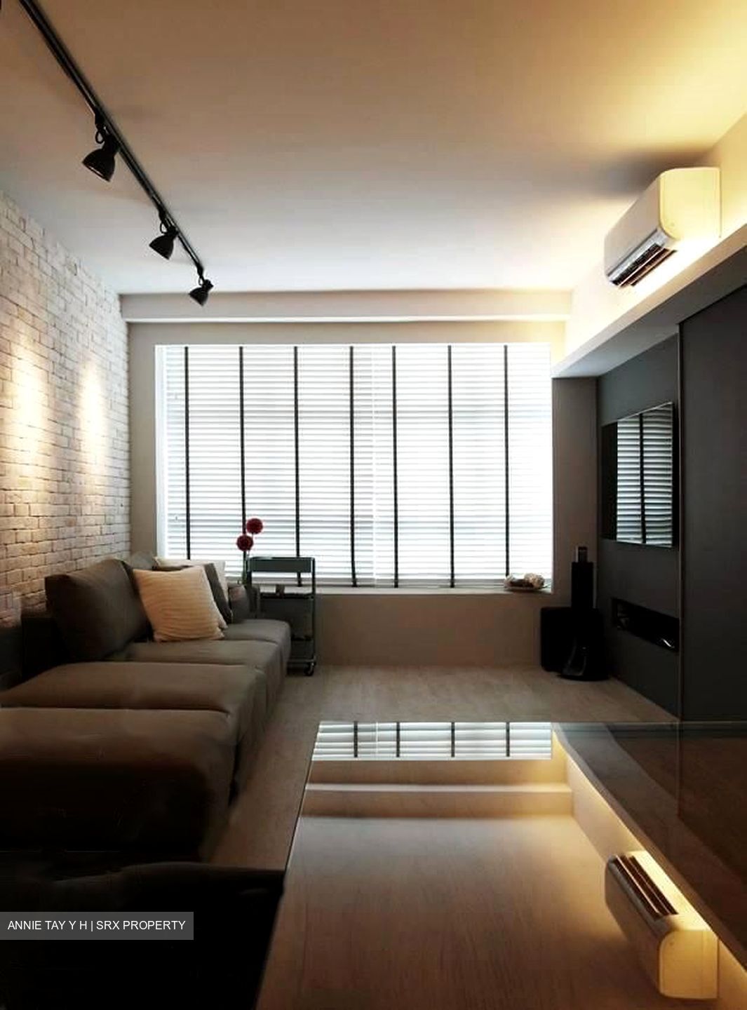Blk 61A Strathmore Ave (Queenstown), HDB 2 Rooms #413606481